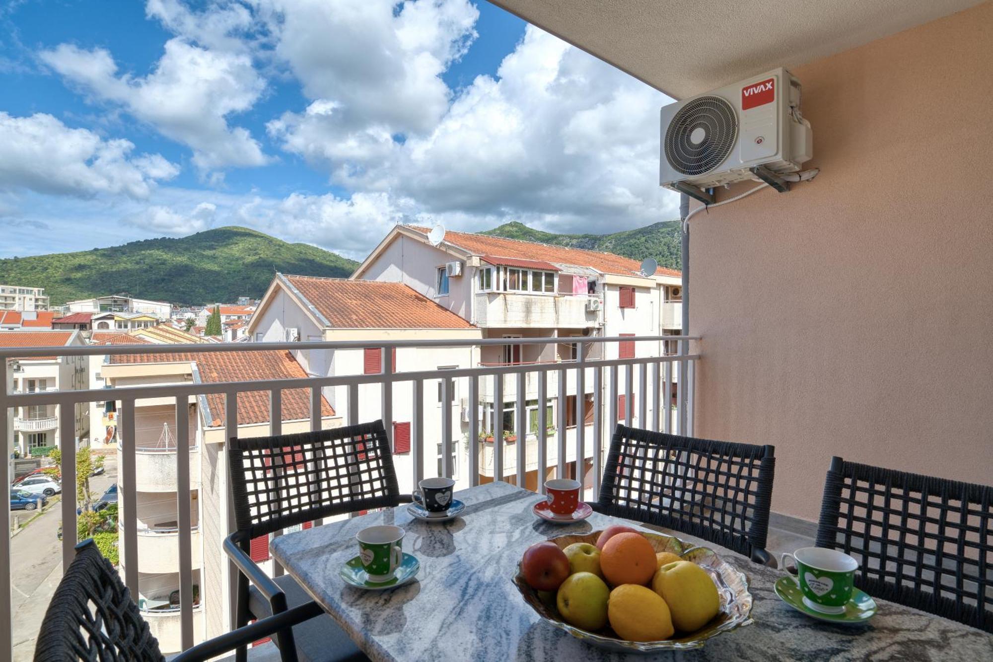 Comfort Apartment Near The Beach ブドヴァ エクステリア 写真