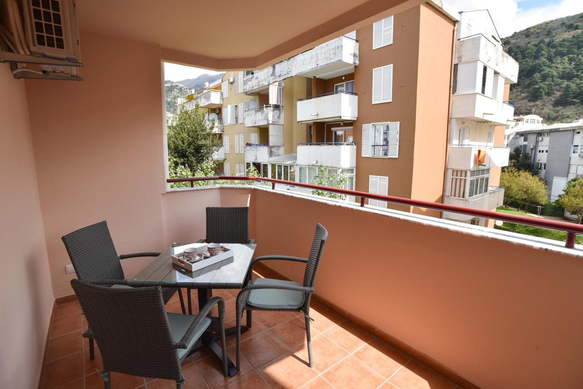 Comfort Apartment Near The Beach ブドヴァ エクステリア 写真