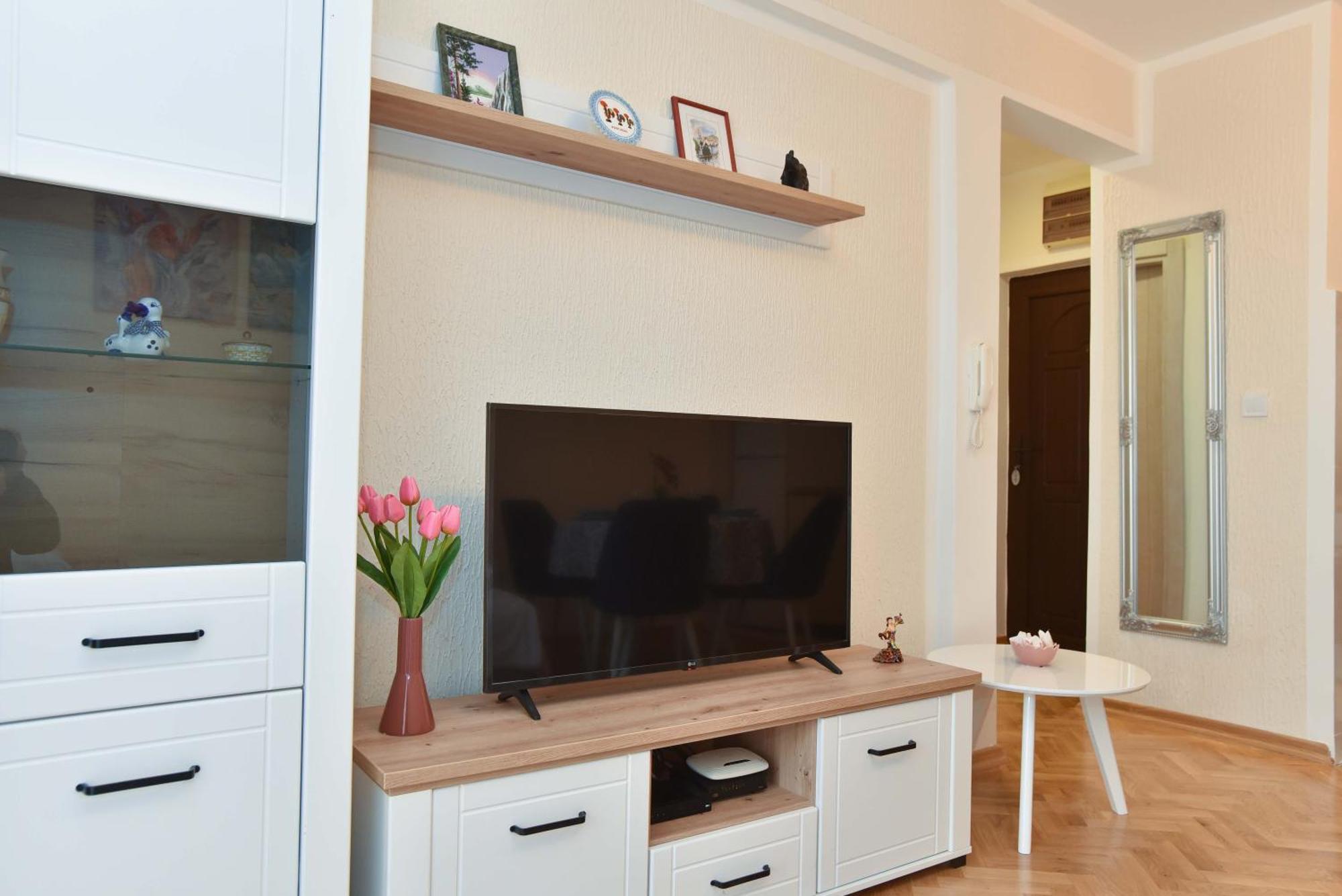 Comfort Apartment Near The Beach ブドヴァ エクステリア 写真